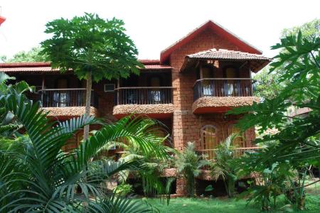 Отель Sea Breeze Beach Resort (Calangute) в Калангут - Индия