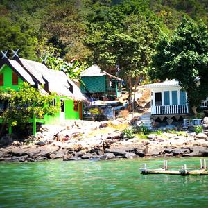 отель Phi Phi Cozy Sea Front Resort