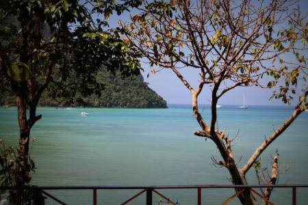 Отель Phi Phi Cozy Sea Front Resort в Пхи-Пхи - Таиланд