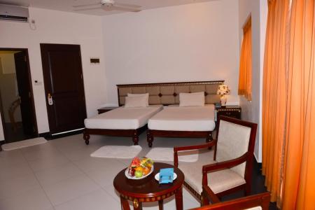 Отель Marina Beach Passikudah в Пассекудах - Шри-Ланка