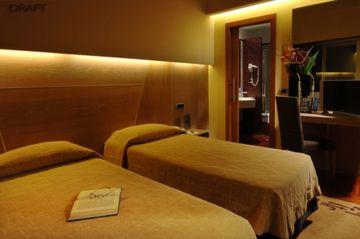 Отель Hilton Garden Inn Rome Claridge в Рим - Италия