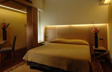 Отель Hilton Garden Inn Rome Claridge в Рим - Италия