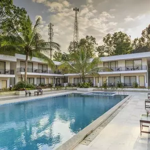 отель Le Pearl Goa Resort & Spa
