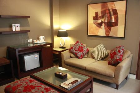 100 Sunset Boutique Hotel