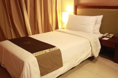 100 Sunset Boutique Hotel