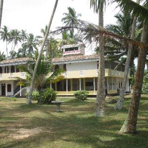 отель Giragala Village