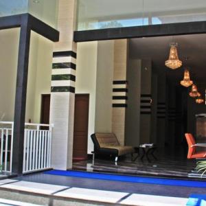 отель Luxio Hotel Bali
