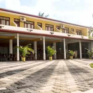 отель Larns Villa