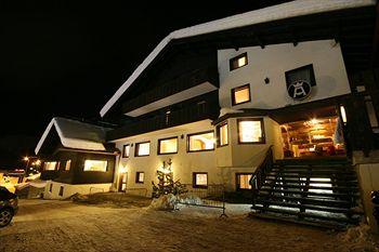 Отель Charme Hotel Alexander в Ливиньо - Италия