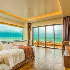 отель Coral Bay Resort