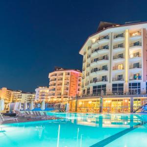 отель Ramada Resort Kusadasi & Golf