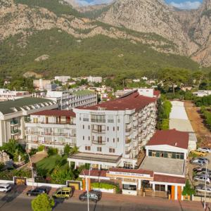 отель Club Hotel Belpinar