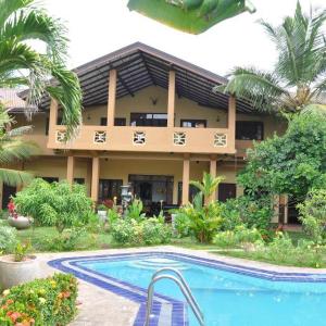 отель Solomon Beach