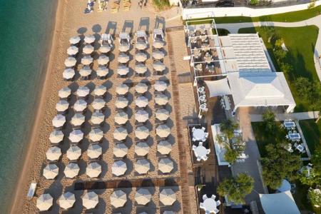 Lichnos Beach Hotel & Suites