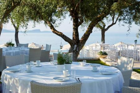 Lichnos Beach Hotel & Suites