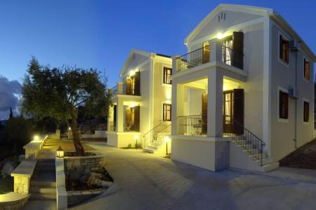 Adastra Ithaca Luxury Suites