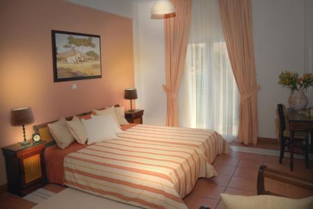 Golden View Beach Hotel