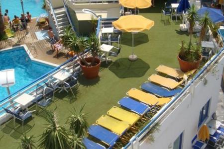 Отель Kassavetis Center - Hotel Studios & Apartments в о. Крит-Ираклион - Греция