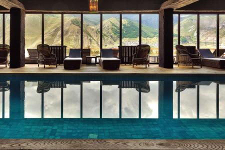 Отель Rooms Hotel Kazbegi в Степанцминда (Казбеги) - Грузия