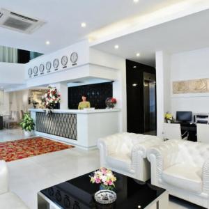 отель The White Hotel 8A Thai Van Lung