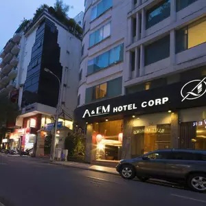 отель The White Hotel 8A Thai Van Lung
