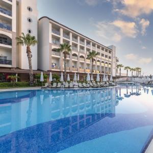 отель Port River Hotel & Spa