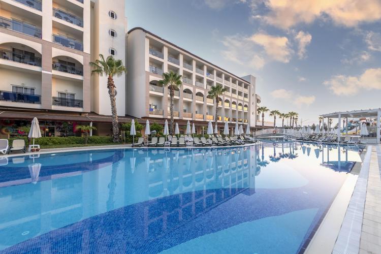 Port River Hotel & Spa