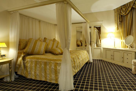 Отель Grand Hotel Yerevan в Ереван - Армения