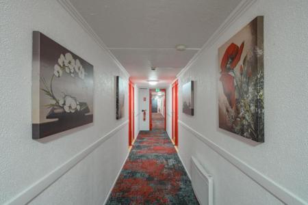 Brit Hotel Reims La Neuvillette