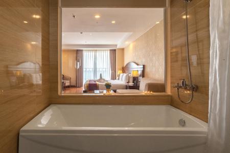 Отель Regalia Hotel в Нячанг - Вьетнам