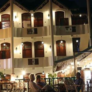 отель The Villa Hotel & Restaurant
