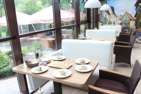 Отель Геркулес в Зеленоградск - Россия