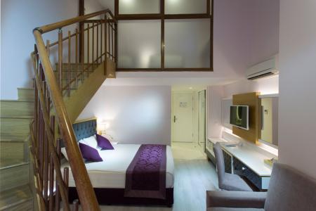 Water Side Resort & Spa