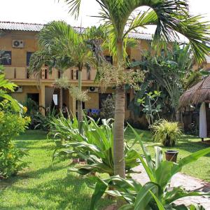 отель Hon Rom Sunlight Resort