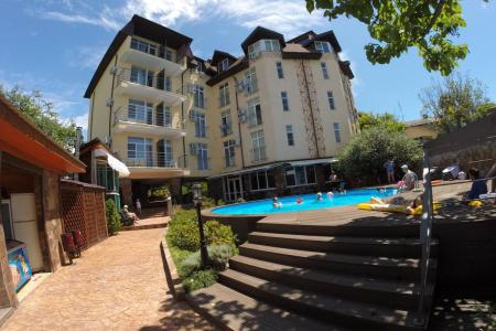 Отель L`amore (Головинка) в Лазаревское - Россия