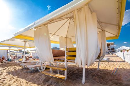 Отель Этно-отель Джеваль в Евпатория - Россия