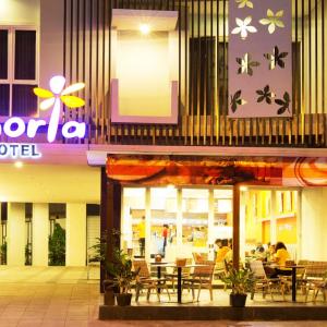 отель Euphoria Hotel