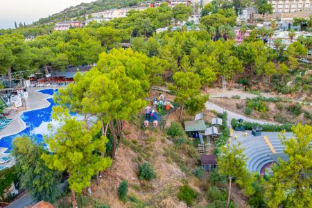 Senza Garden Holiday Club