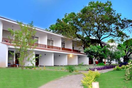 Отель Anantamaa Hotel в Тринкомали - Шри-Ланка
