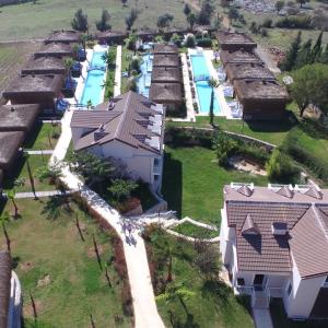 отель Sahra Su Holiday Village & Spa