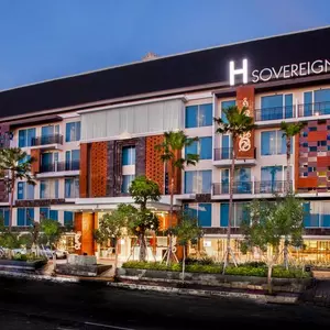 отель H Sovereign Bali