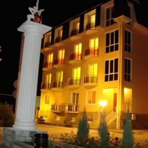 отель Кипарис