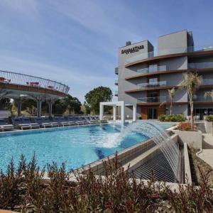 отель DoubleTree by Hilton Hotel Kusadasi