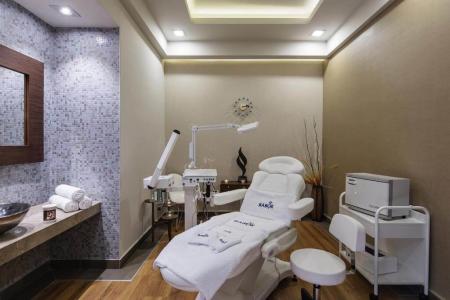 Отель DoubleTree by Hilton Hotel Kusadasi в Кушадасы - Турция