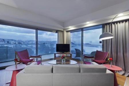 Отель DoubleTree by Hilton Hotel Kusadasi в Кушадасы - Турция