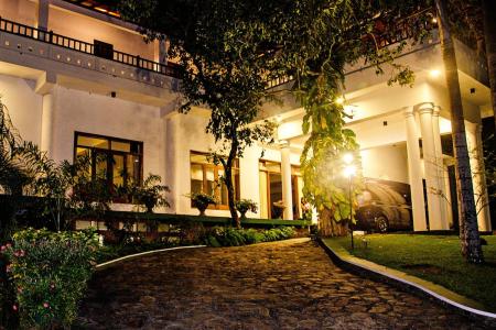 Lotus Paradise Nature Resort