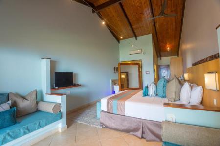 Отель Coco de Mer Hotel & Black Parrot Suites в о. Праслин - Сейшелы