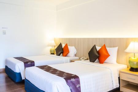 Отель Coconut Village Resort в пляж Патонг - Таиланд