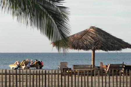 Отель Giman Free Beach Resort в Пассекудах - Шри-Ланка