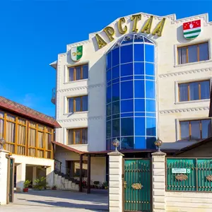 отель Арстаа